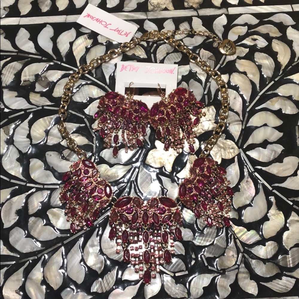 Betsey johnson jewelry set.